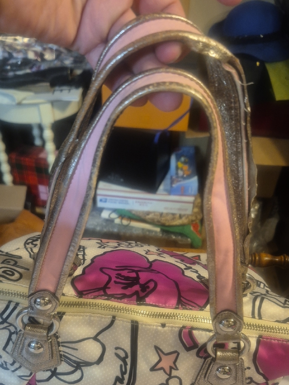 Coach Poppy Tote - Picture 6 of 13